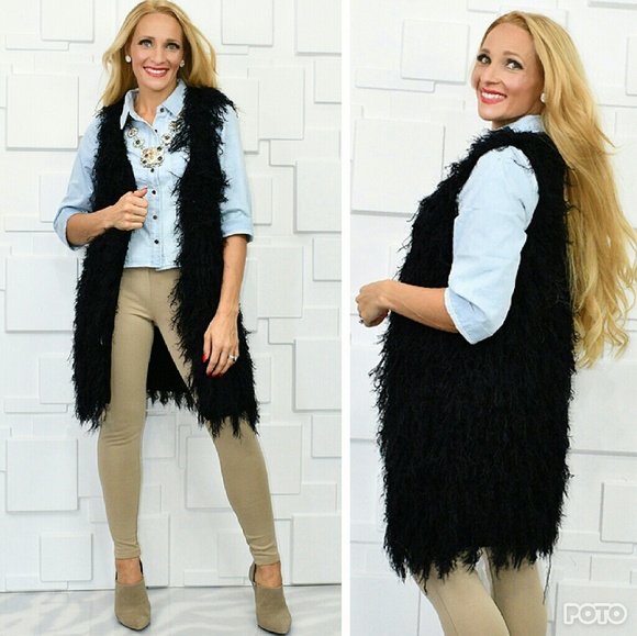 VEST BLACK Shag Fringe Vest - Picture 2 of 4