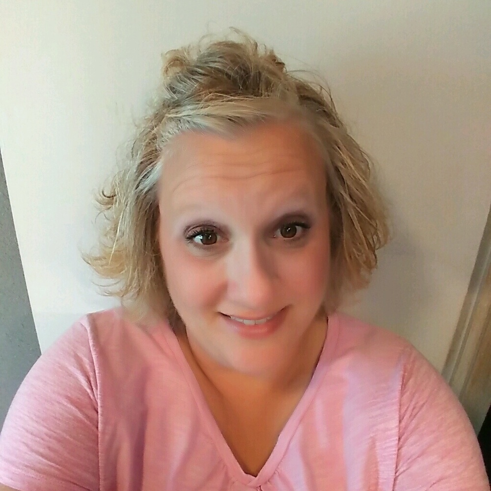 Meet your Posher, Stephanie