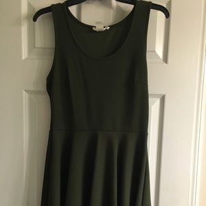 Wild Daisy Green Knee-Length dress
