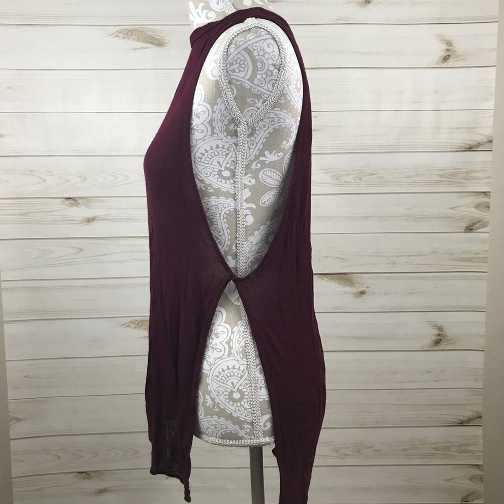 Stella tank top with open sides