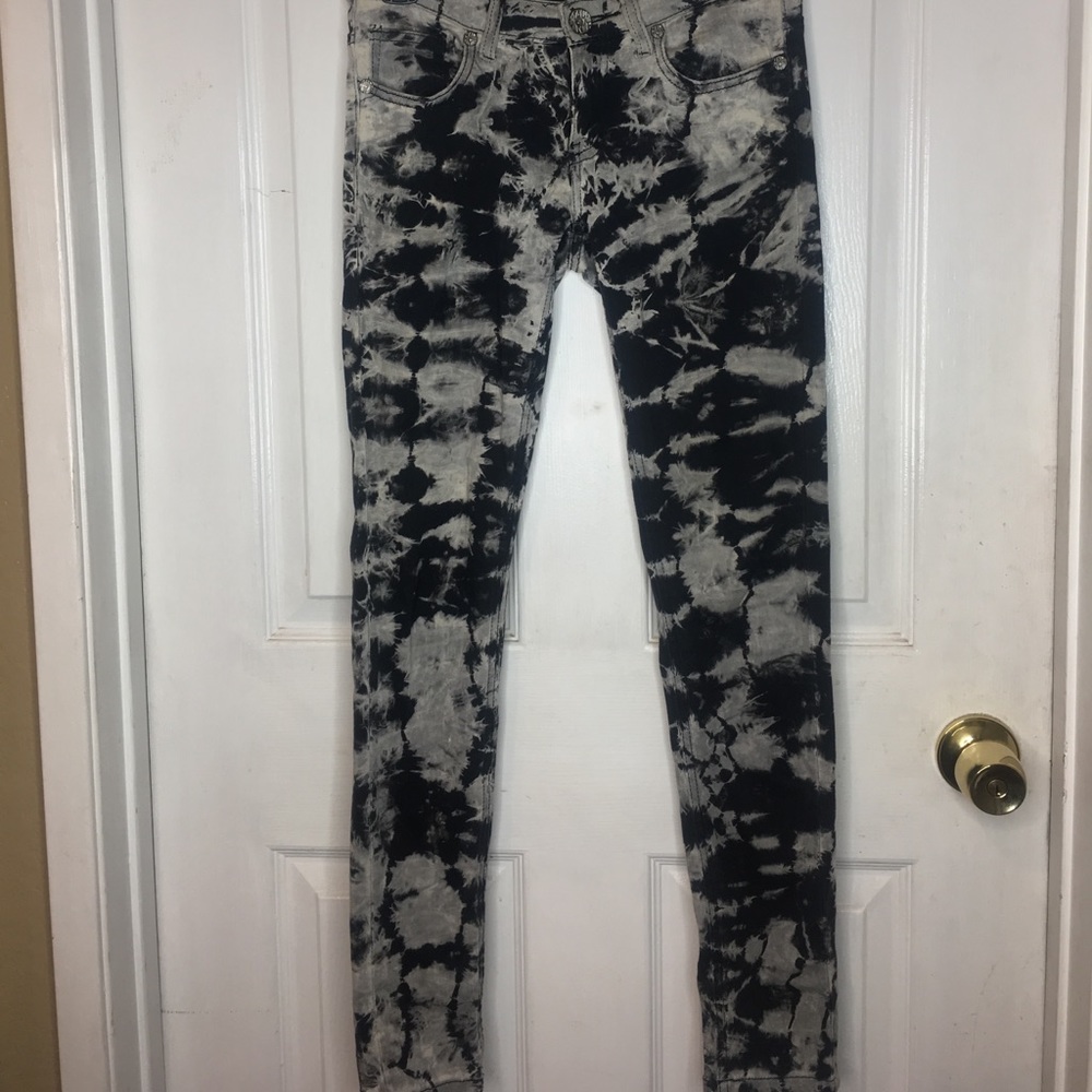 Tie die/acid washed black and grey jeans