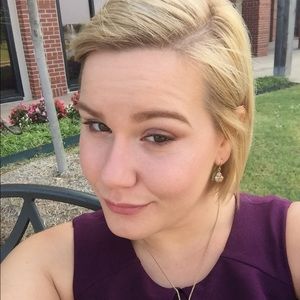 Meet your Posher, Carissa