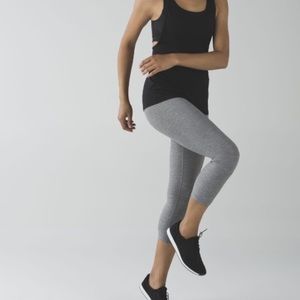 Lululemon grey wonder under