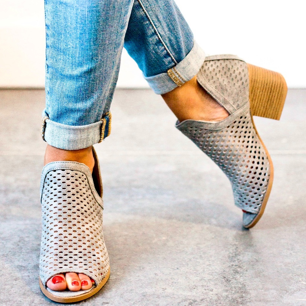 CYBER MONDAY SALE Gray Peep toe  ankle booties - Picture 2 of 3
