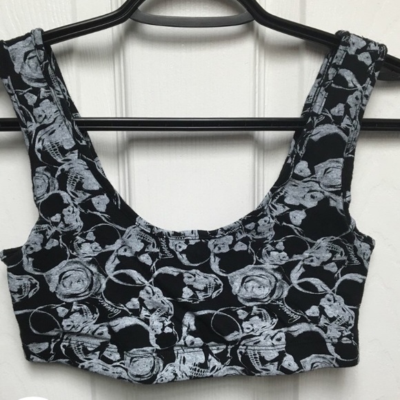 Black with skulls bralette - Picture 1 of 1