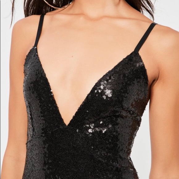 Deep V Sequins Dress - Picture 2 of 5