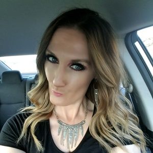 Meet your Posher, Kristin