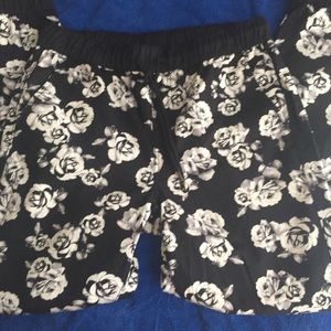 Brand New Rose Print Joggers