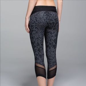RARE Lululemon Leopard print capris