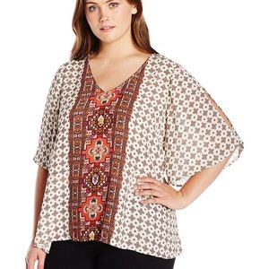 Women's Plus Zip-Back tribal print top.