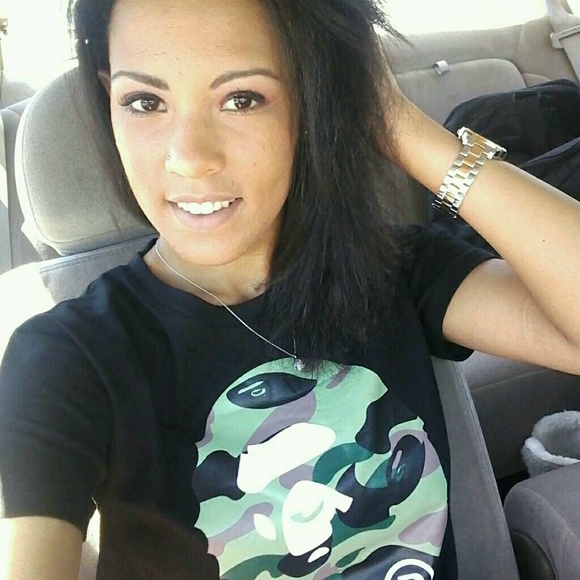 Meet your Posher, Paris - Picture 1 of 1