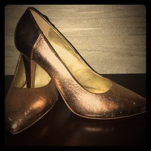 Metallic Rose Gold Pump Heel