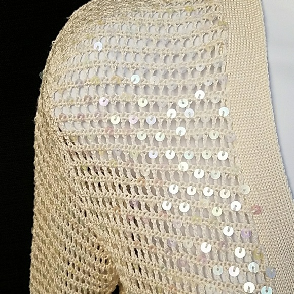 BCBG MAXAZRIA *NWT Cream sequin loose knit shawl - Picture 2 of 5