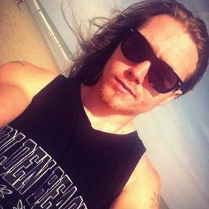 Meet your Posher, Devin