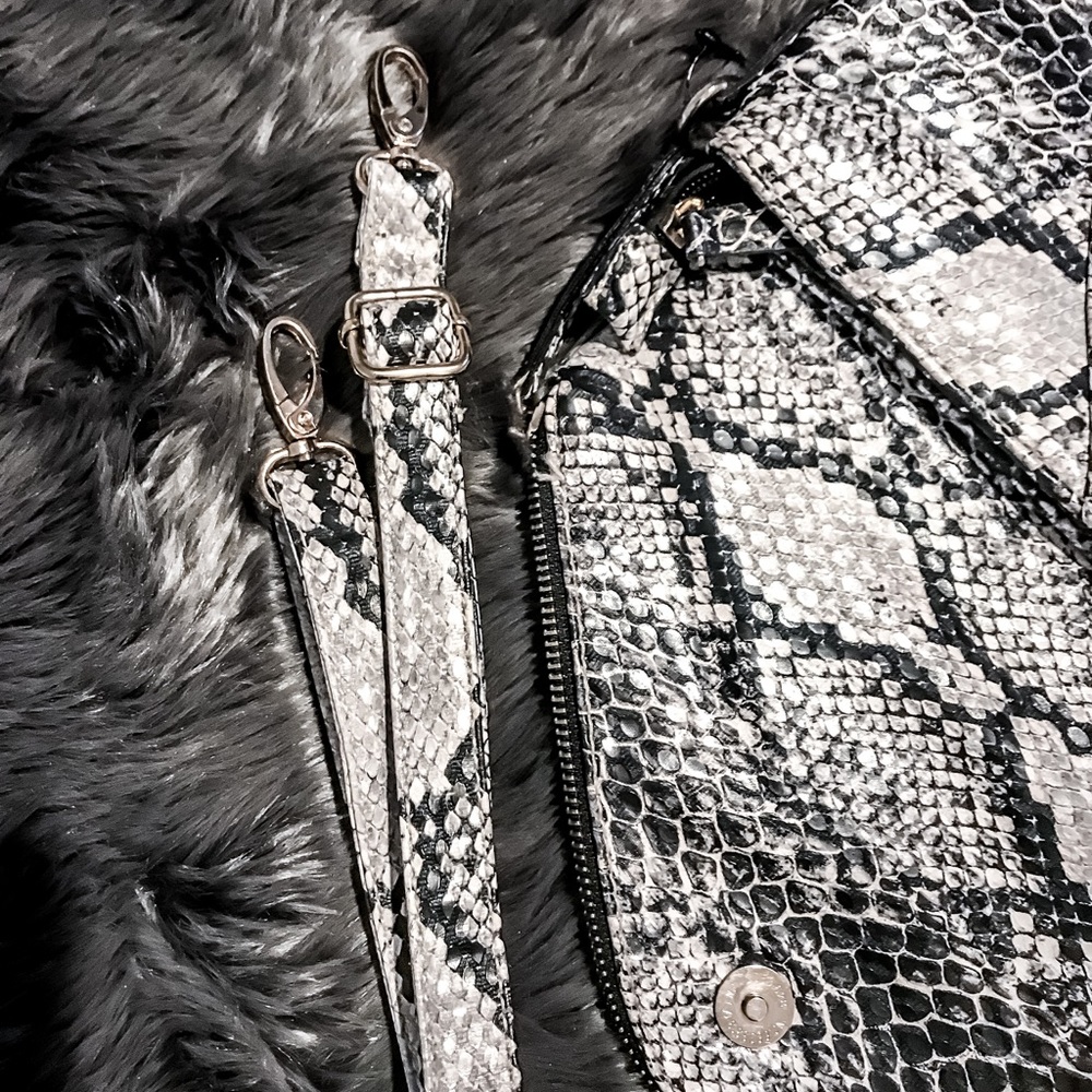 Reversible Crossbody Bag