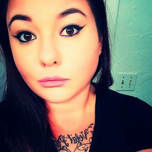 Meet your Posher, Cortney