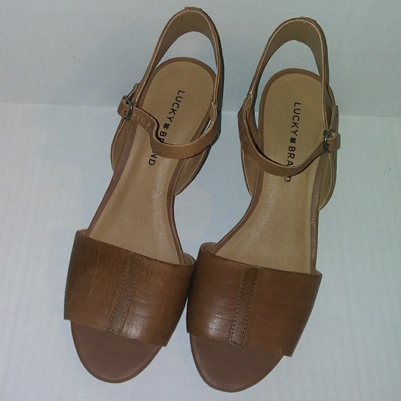 Women/'s Shoes Lucky Brand JIMBIA Wedge Sandals Ankle Strap Leather Brown Sugar