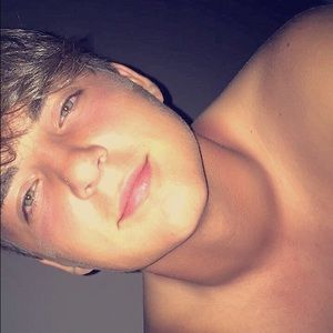 Meet your Posher, Ethan