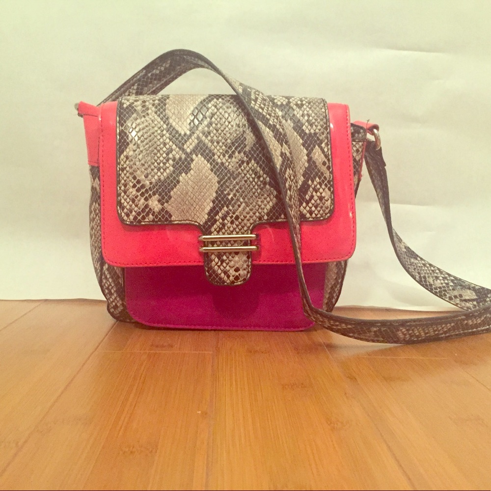 Jessica Simpson Snakeskin handbag