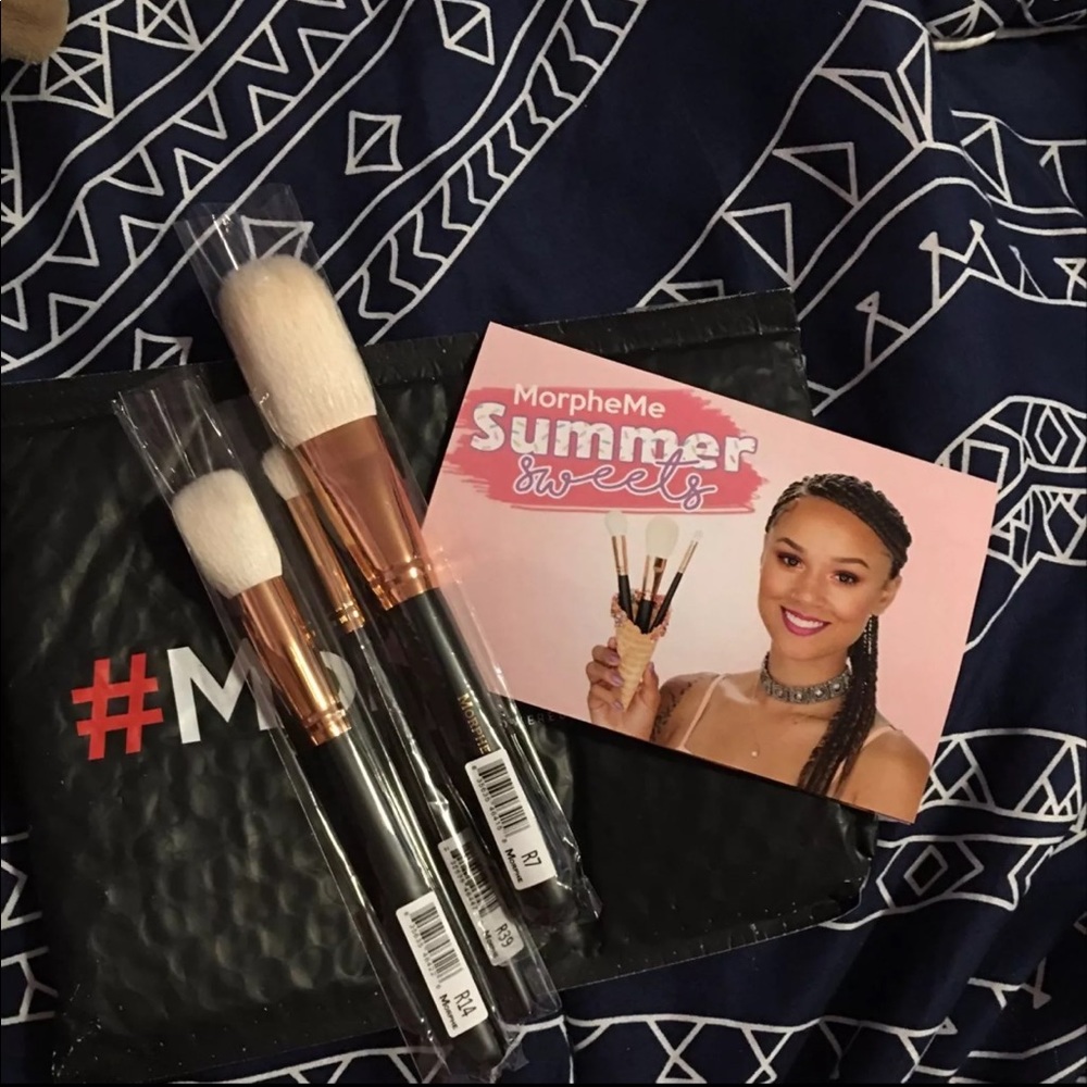 SOLD Set of 3 Rose Gold Morphe Brushes