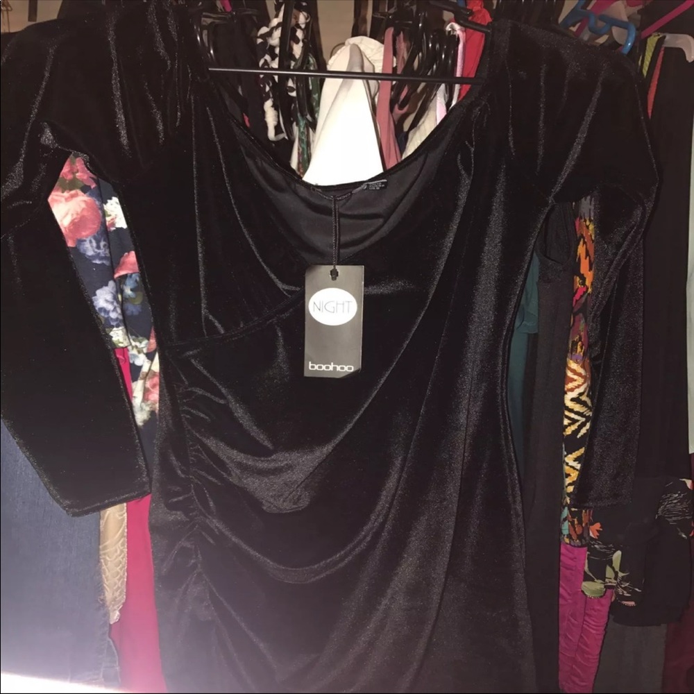 Dress - Picture 2 of 2