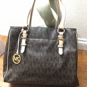 Michael Kors bag