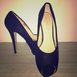 Aldo black Suede heels