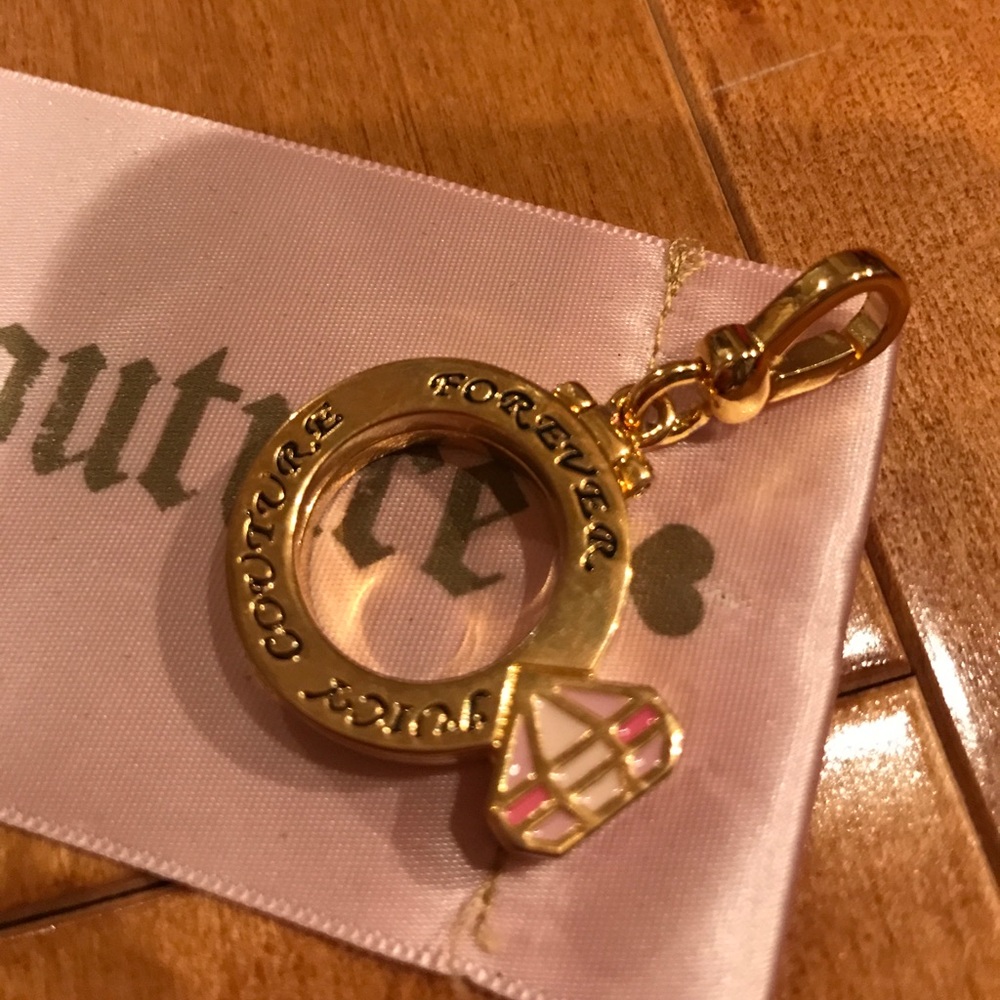 ✨JUICY COUTURE Charm Ring ✨ RARE retired 💕👍🏼🛍
