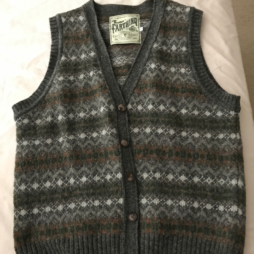 Thomas Farthing wool vest sweater