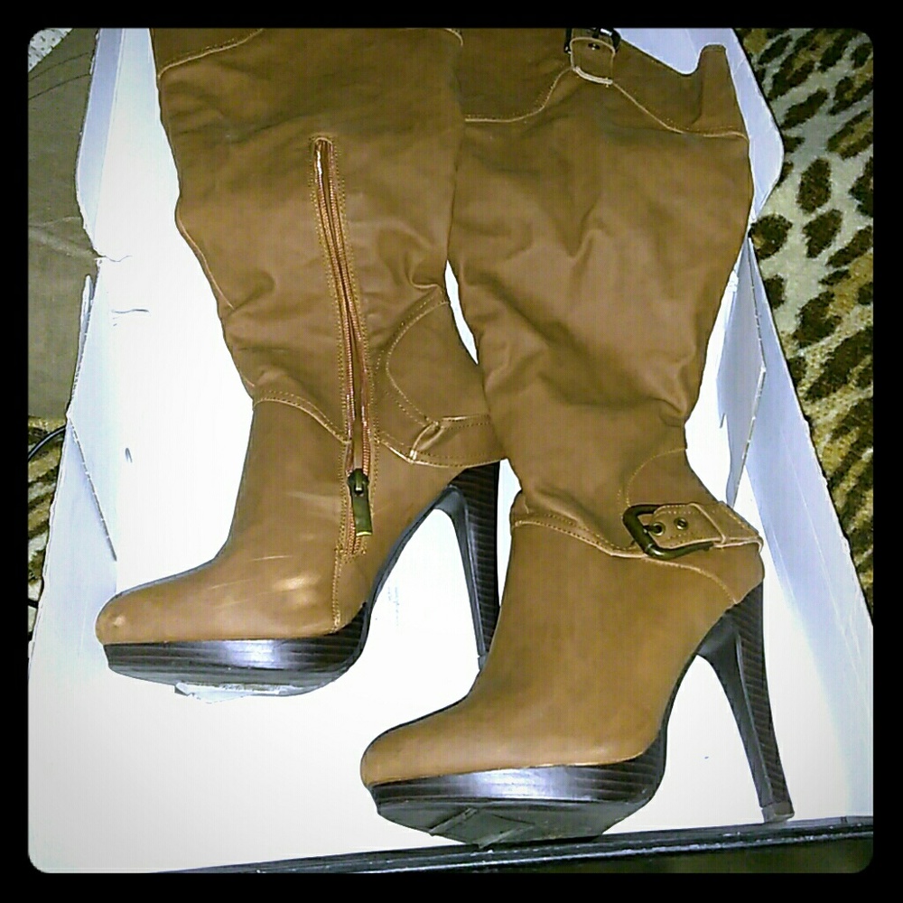Cognac Sadena Grogous Boots, size 8,