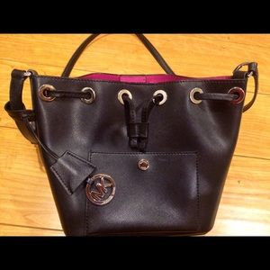 LIMITED Michael Kors GreenwichBucket Crossbody bag