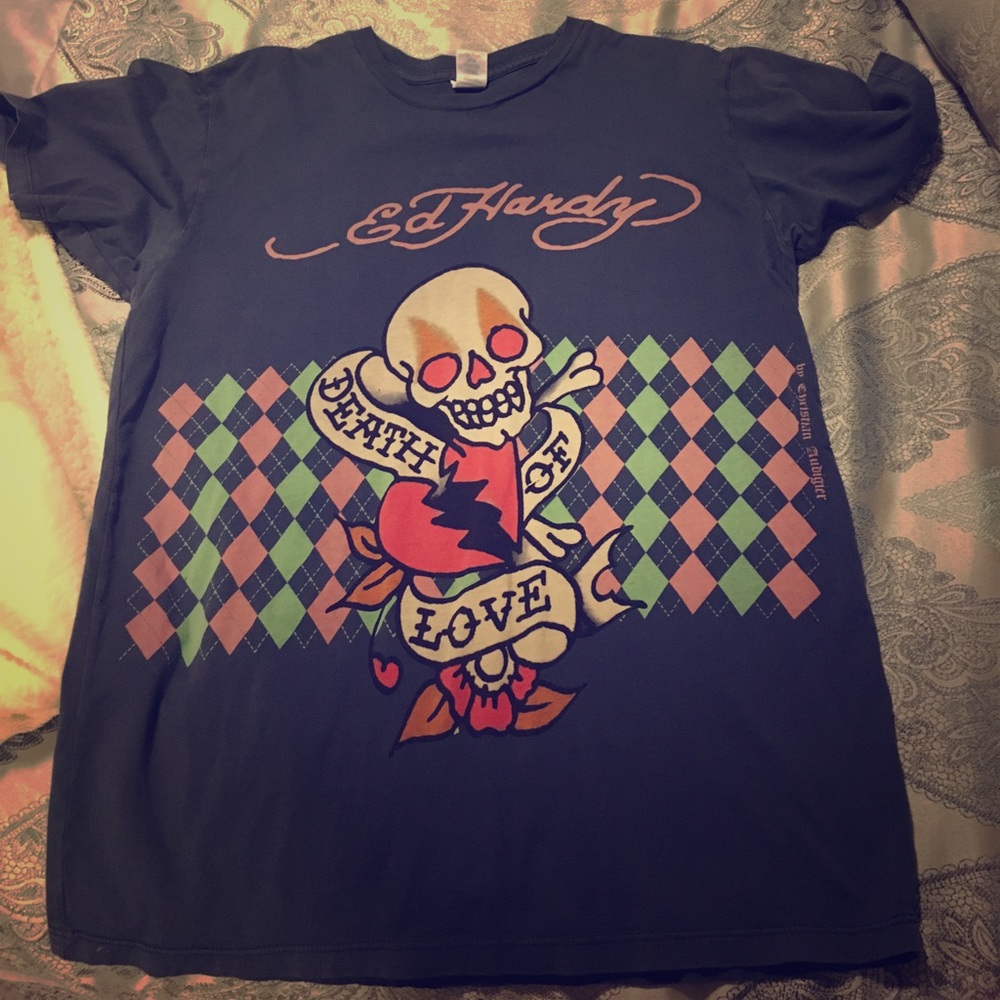 ✨ MENS ED HARDY TSHIRT!