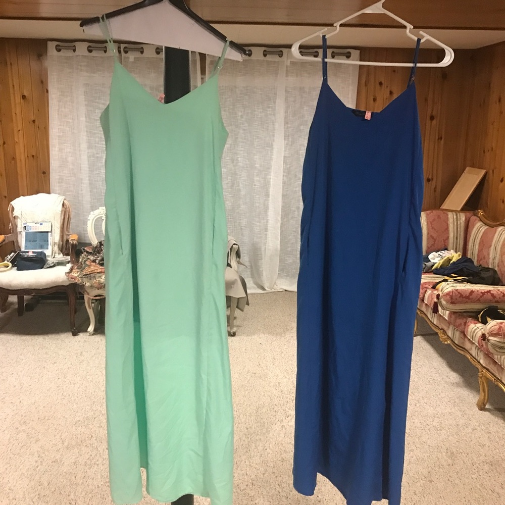 2 petite boutique maxi dresses