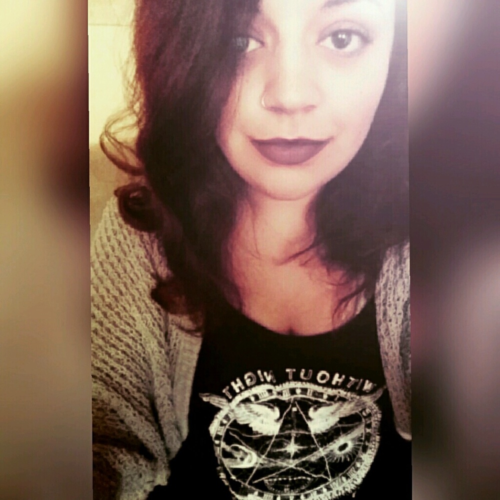 Meet your Posher, Nikki