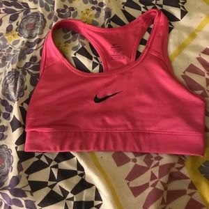 Sports bra