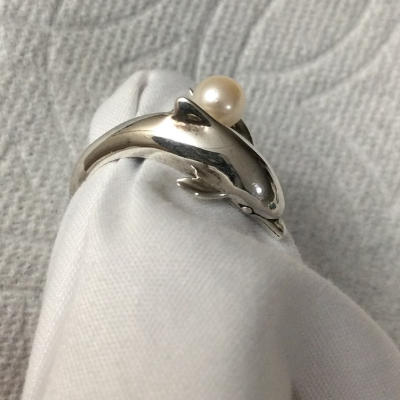 Sterling Silver Dolphin 🐬 with Pearl Ring - Picture 7 of 7