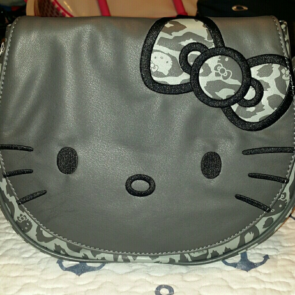 Hello Kitty leopard print cross bag