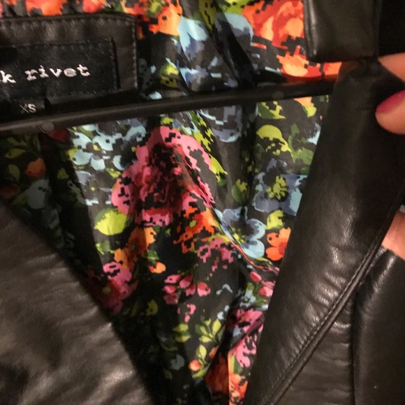 Jacket - Picture 3 of 3