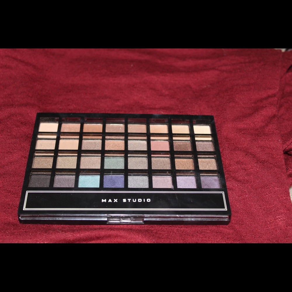 32 shadow palette
