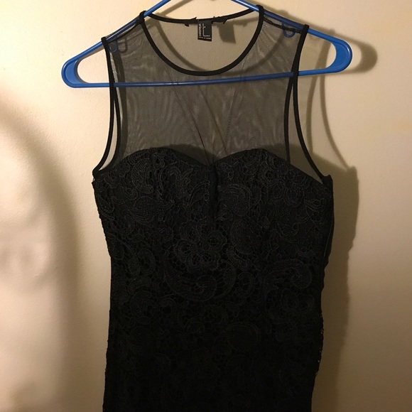 Dress - Picture 1 of 3