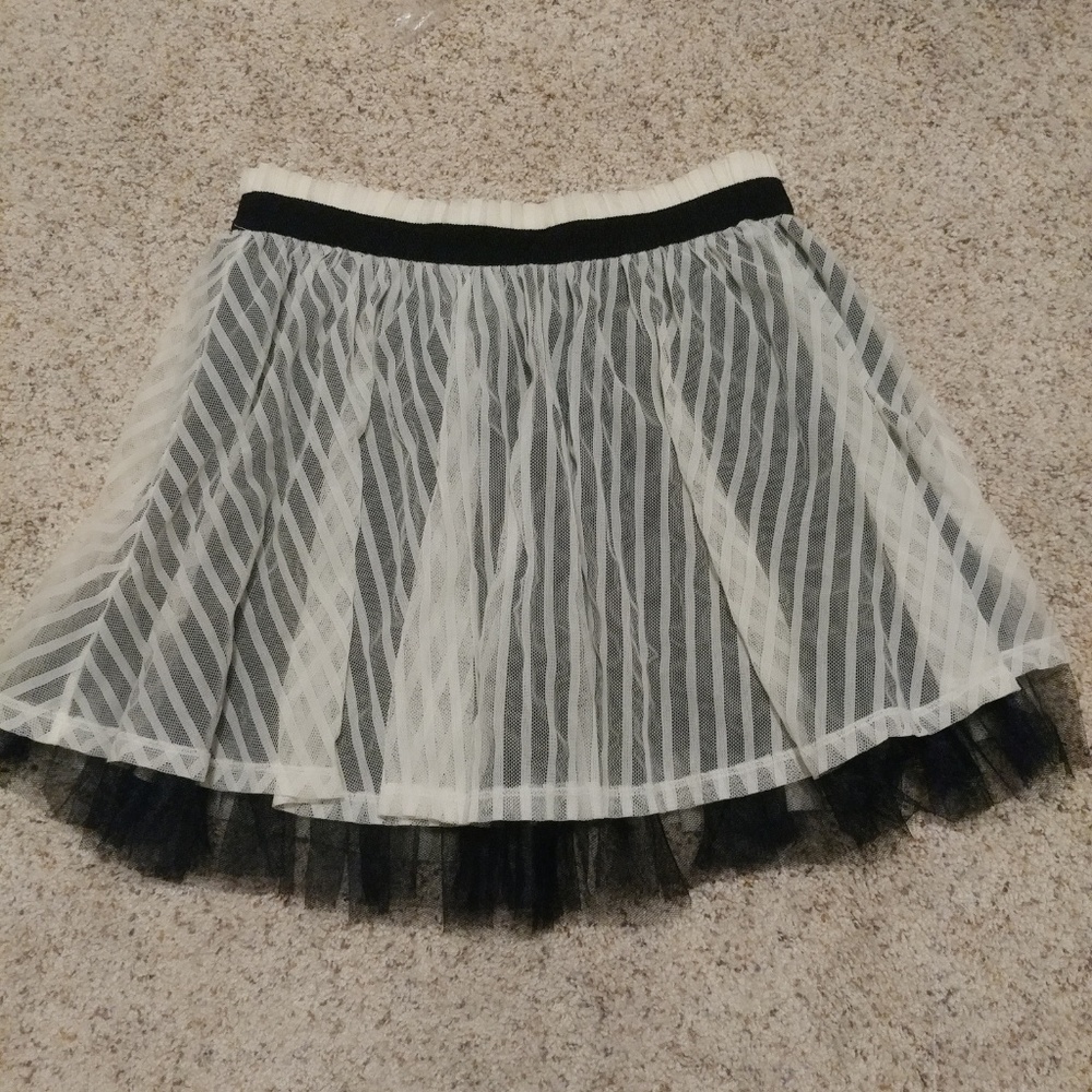 ❤Cream and black tulle skater skirt❤