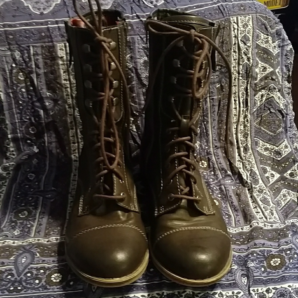 American Rag combat boots