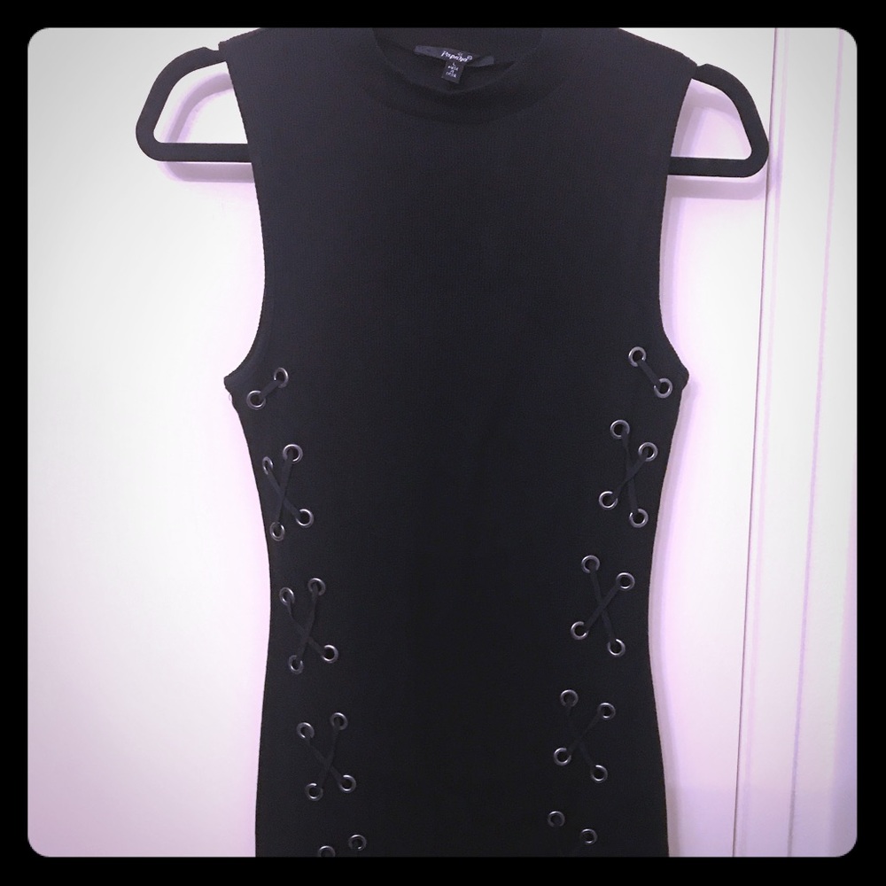 Black dress with rivets size Large