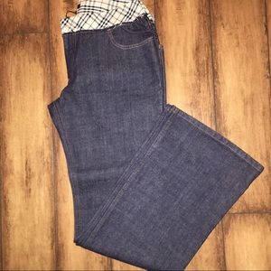 NWT BUFBERRY FLARE LEG JEANS NWT BUFBERRY FLARE LEG JEANS