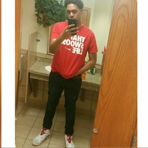 Meet your Posher, Leslie