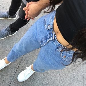 LEVI blue denim mom jeans