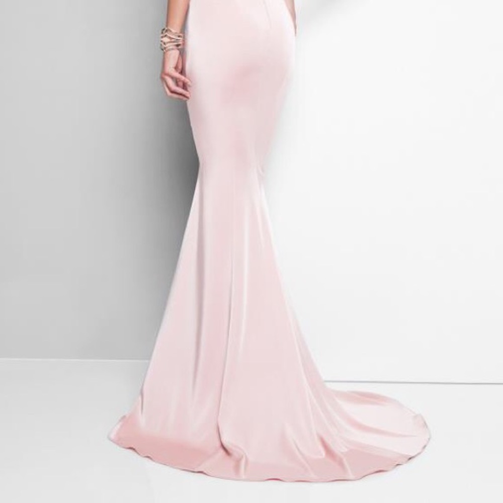 Terani Couture dress. - Picture 3 of 8