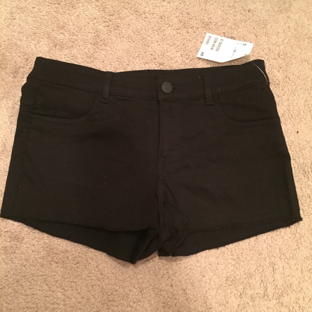 H&M black shorts size 6 juniors