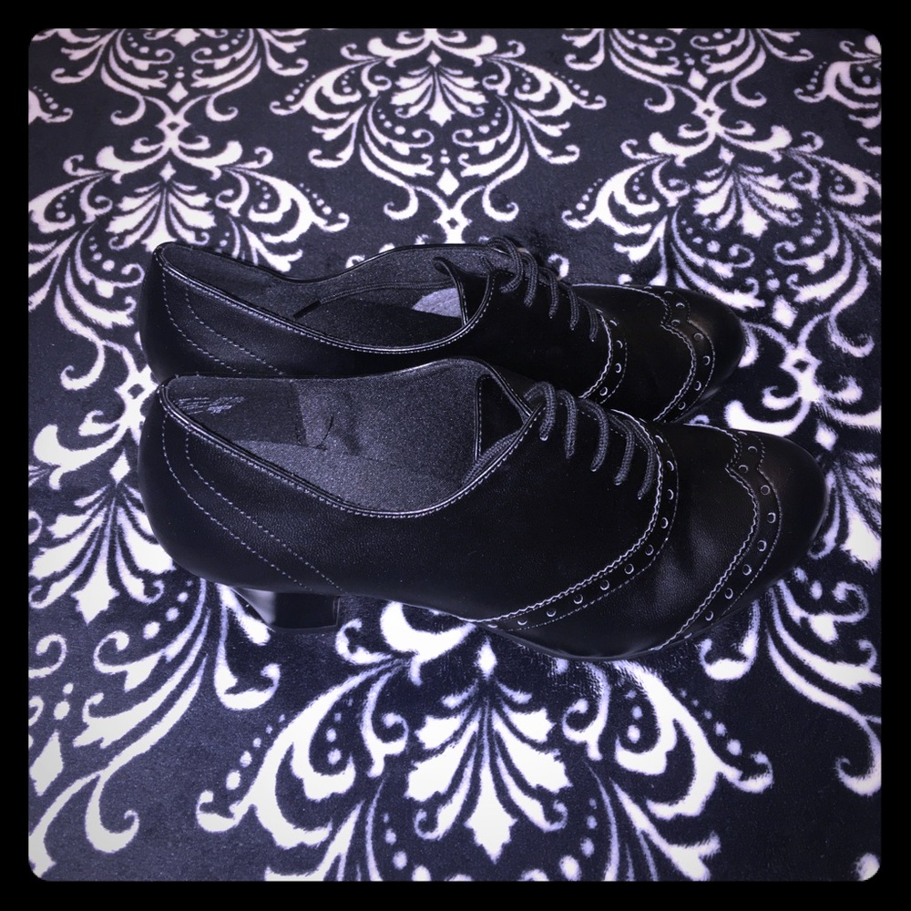 [ Predictions ] Heeled Oxford
