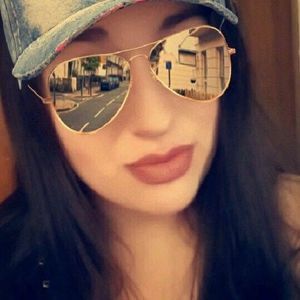 Meet your Posher, Daily